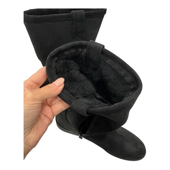 Camper
Suede Boots
Women's Size: 41 US 10 winter moto boots - Picture 7 of 9